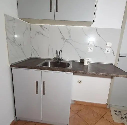 בית נופש Astoria לינדוס