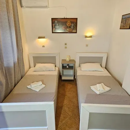 Semesterbostad Astoria *