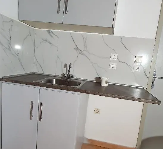 Astoria * Λίνδος